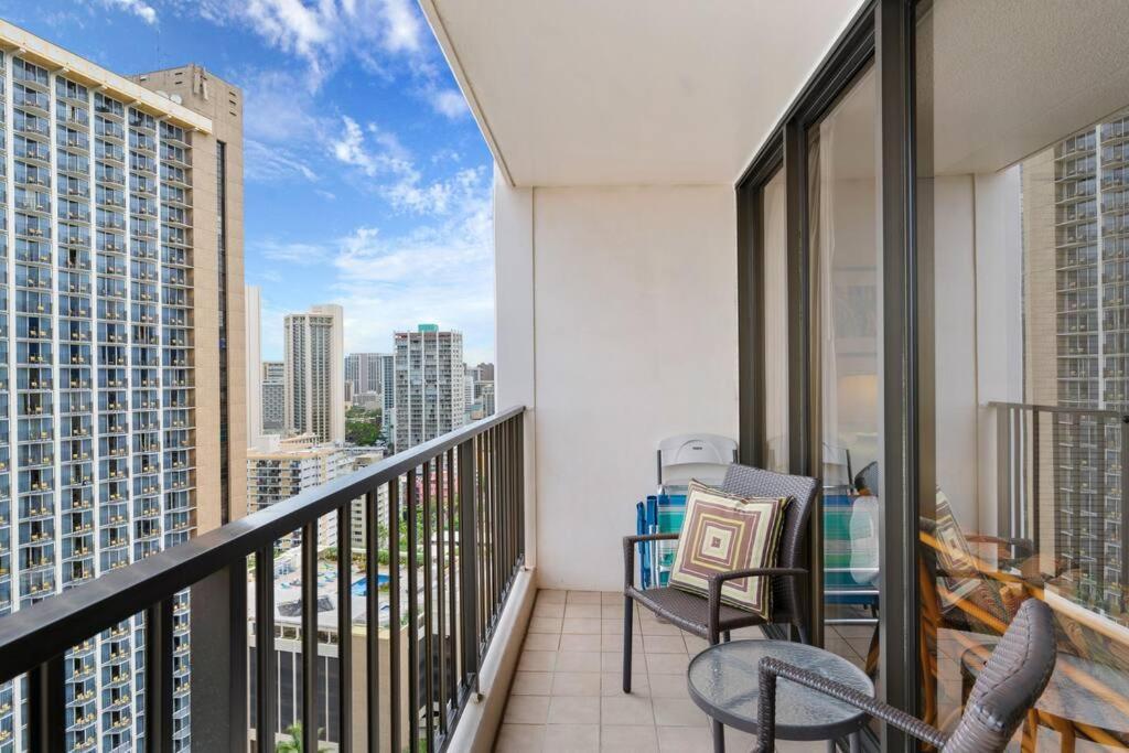 Aloha 1 Bed 1 Bath Sleeps 4 Apartment *