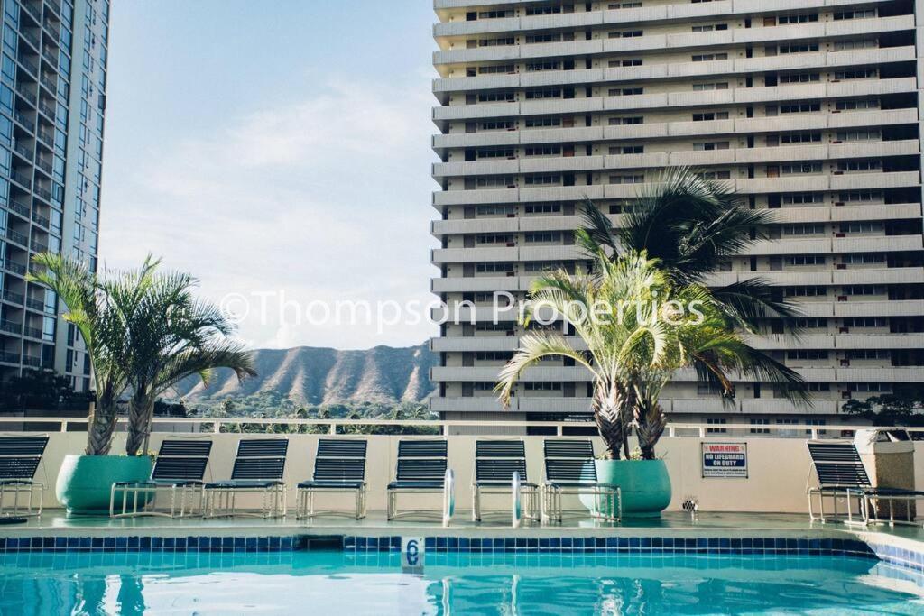 Aloha 1 Bed 1 Bath Sleeps 4 *