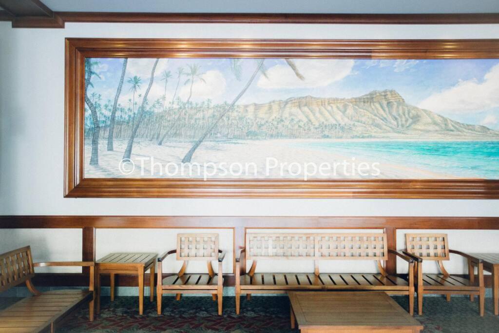 Aloha 1 Bed 1 Bath Sleeps 4 Apartment