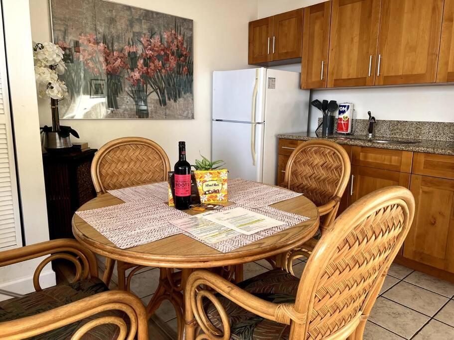 Aloha 1 Bed 1 Bath Sleeps 4 Apartment *