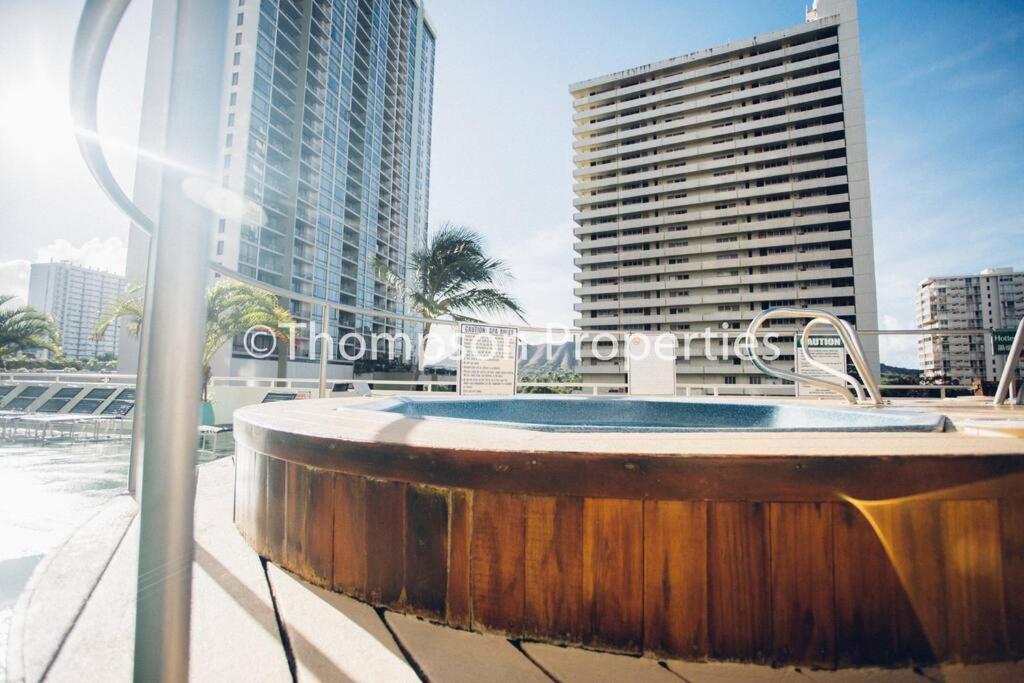 Apartment Aloha 1 Bed 1 Bath Sleeps 4