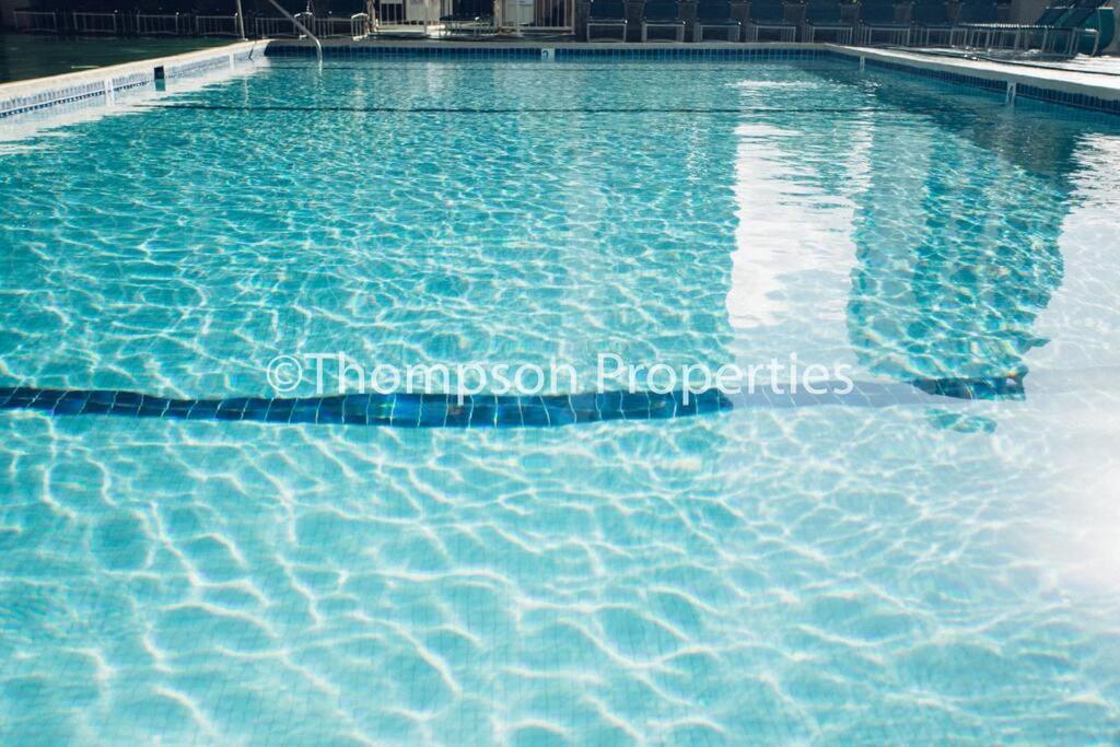 Aloha 1 Bed 1 Bath Sleeps 4