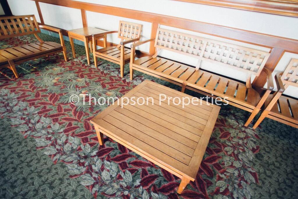 Aloha 1 Bed 1 Bath Sleeps 4
